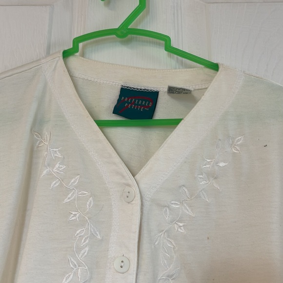 Petite top - Picture 3 of 5